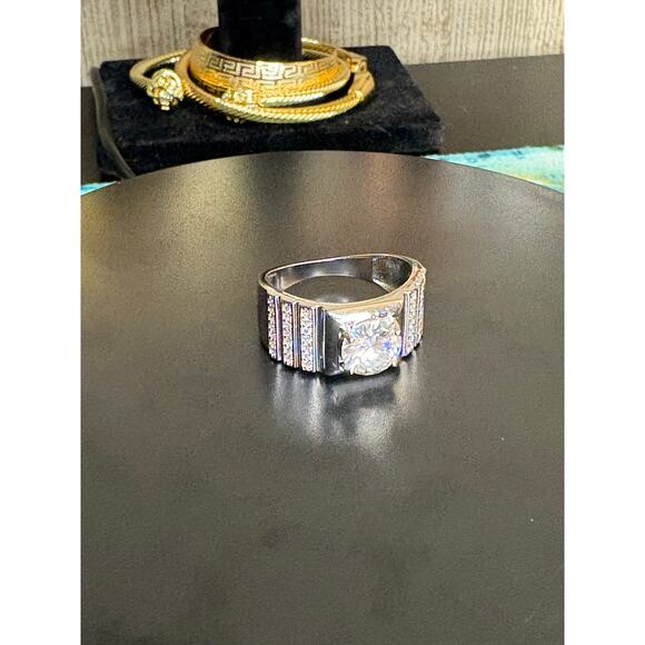 Sz. 10 - 2CTW Moissanite Silver Ring w/ GRA Cert. - Picture 4 of 6